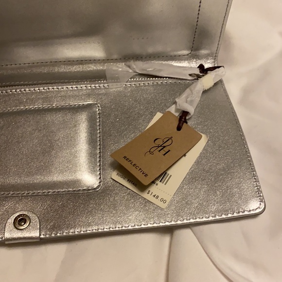 NWT Cole Haan City Clutch Argento Leather - Picture 4 of 8